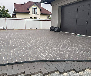 Укладка тротуарного клинкера
