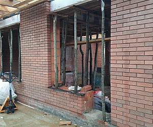 Примеры облицовки коттеджей лицевым кирпичем Готика Дуб 1НФ
