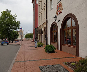 Варианты применения красного тротуарного клинкера Лондон