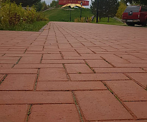 Варианты применения красного тротуарного клинкера Лондон