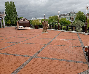 Варианты применения красного тротуарного клинкера Лондон