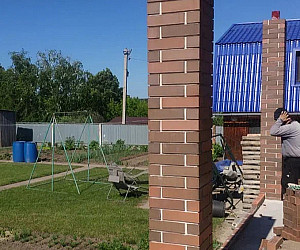 Дизайнерские решения фасадов из кирпича Готика гладкая евро формата