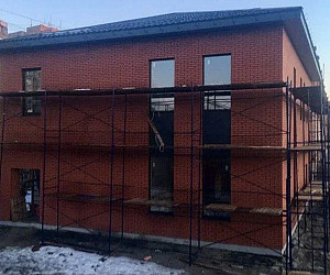 Варианты применения облицовочного кирпича Красный гладкий формата 1.4НФ