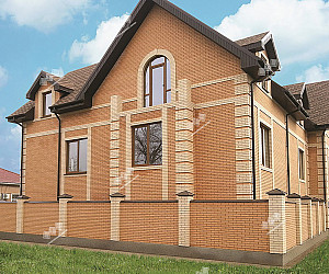 очетание кирпича слоновая кость и кирпича соломенный ЖКЗ