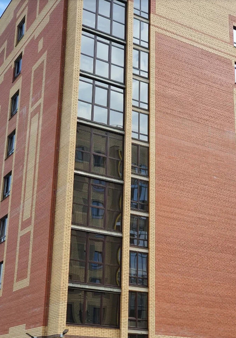 Примеры фасадов из лицевого кирпича 1 НФ красный гладкий производства Вышневолодской Керамики
