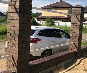 Заборные столбы из кирпича Графит дуб евро формата